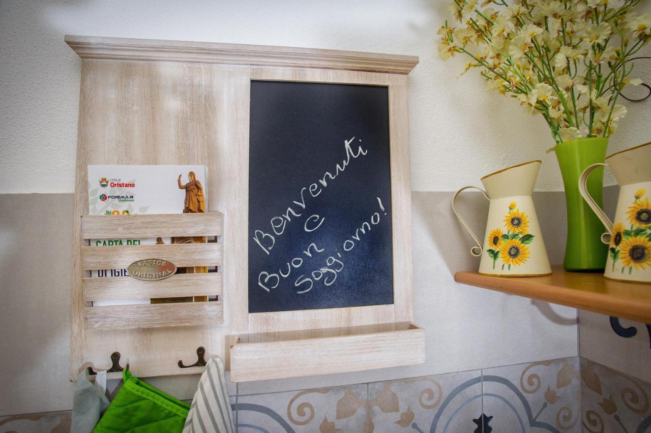 אוריסטאנו Holiday Room Sa Tebia מראה חיצוני תמונה