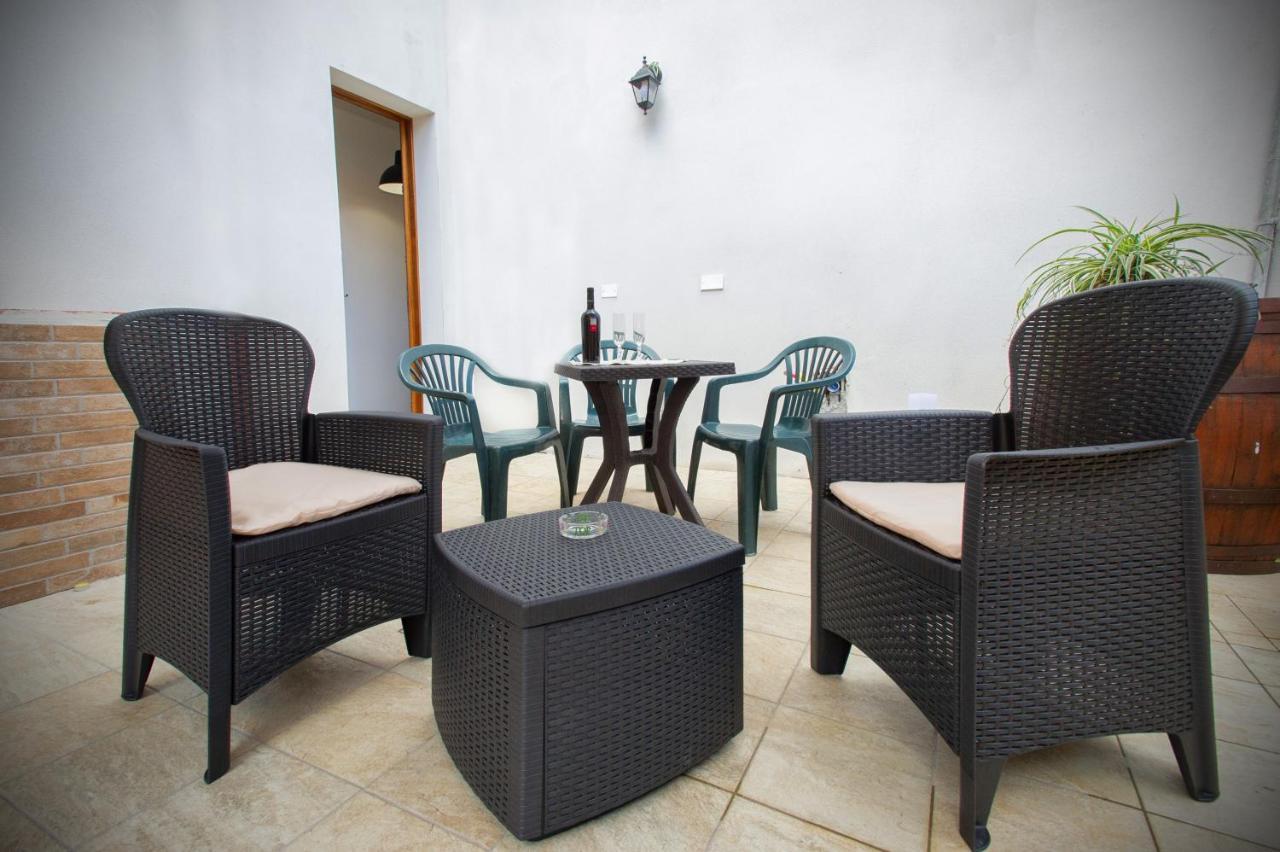אוריסטאנו Holiday Room Sa Tebia מראה חיצוני תמונה