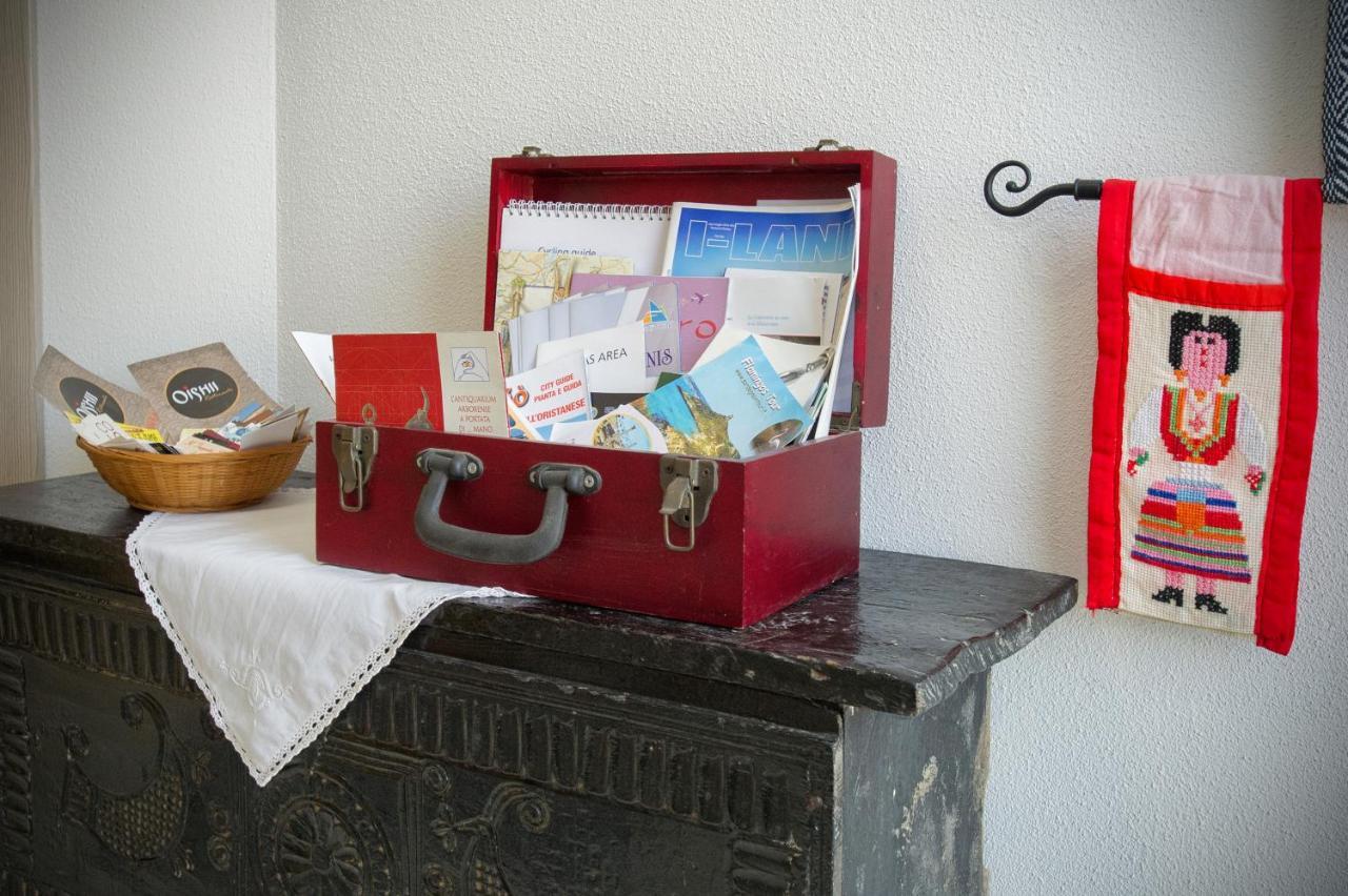 אוריסטאנו Holiday Room Sa Tebia מראה חיצוני תמונה
