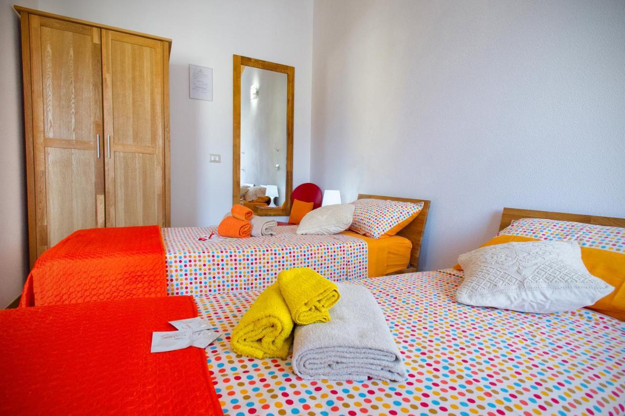 אוריסטאנו Holiday Room Sa Tebia מראה חיצוני תמונה