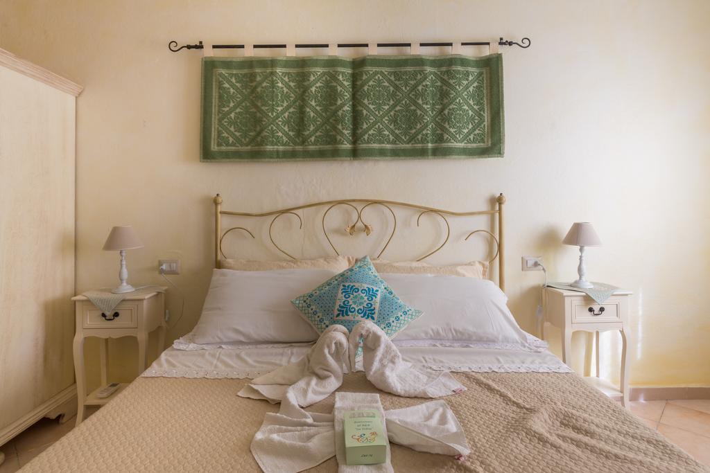 אוריסטאנו Holiday Room Sa Tebia מראה חיצוני תמונה